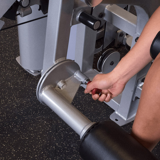 Detail of the Pop Pin on the Pro ClubLine Series 2 Leg Curl and Extension